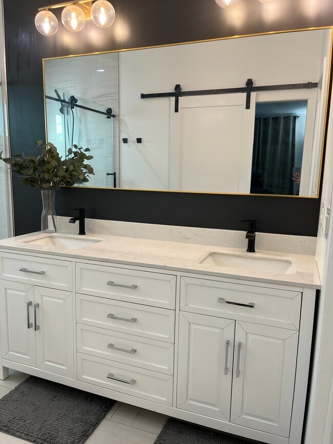 Primary Vanity - 2329 N Mitchell St