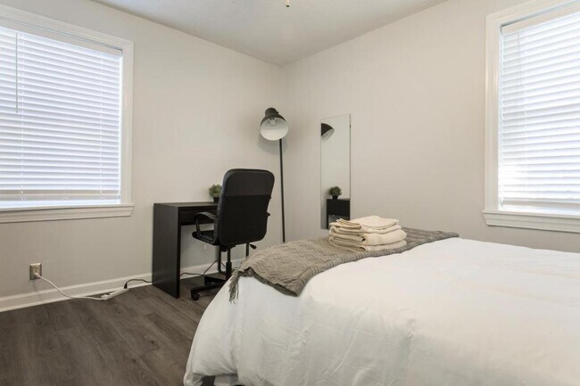 Building Photo - 951 S Shelby St