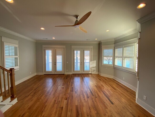 Building Photo - 602 Mariner Way