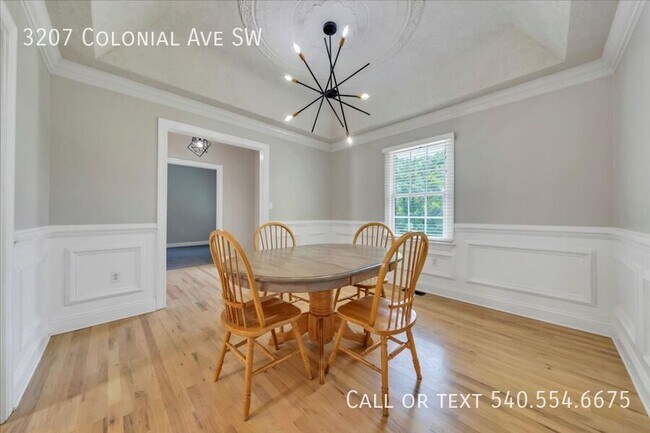Building Photo - 3207 Colonial Ave SW