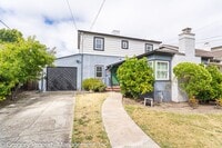 Building Photo - Beautiful Central Alameda Home with Bonus Room & EV Charging