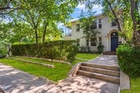 Building Photo - 4303 Vandelia St
