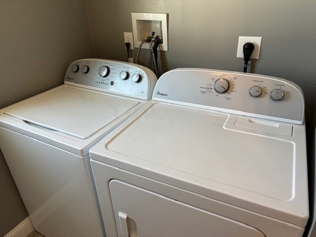 In unit washer / dryer - 71 Carlton St
