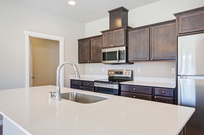 Building Photo - 4bd 2.5ba in LSSD