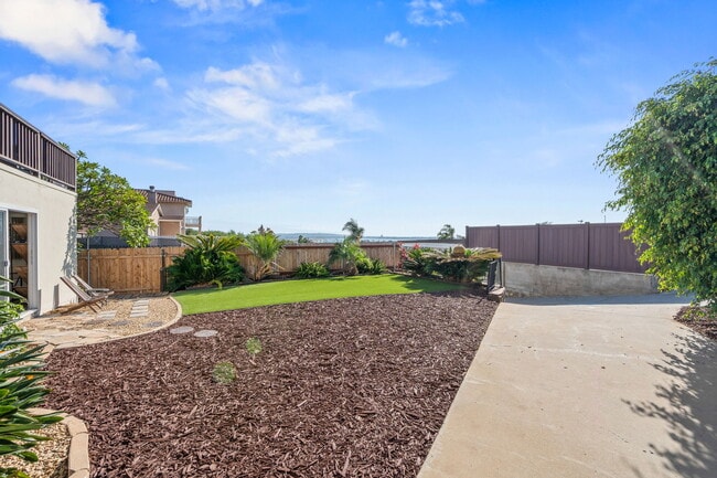 Building Photo - 3640 Princeton Ave