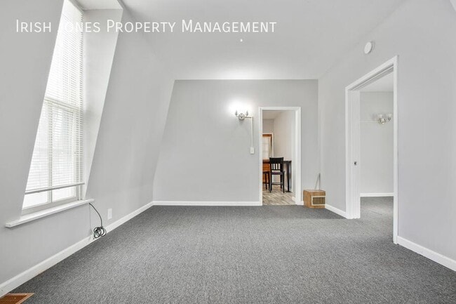 Building Photo - 25 Marshall Ave