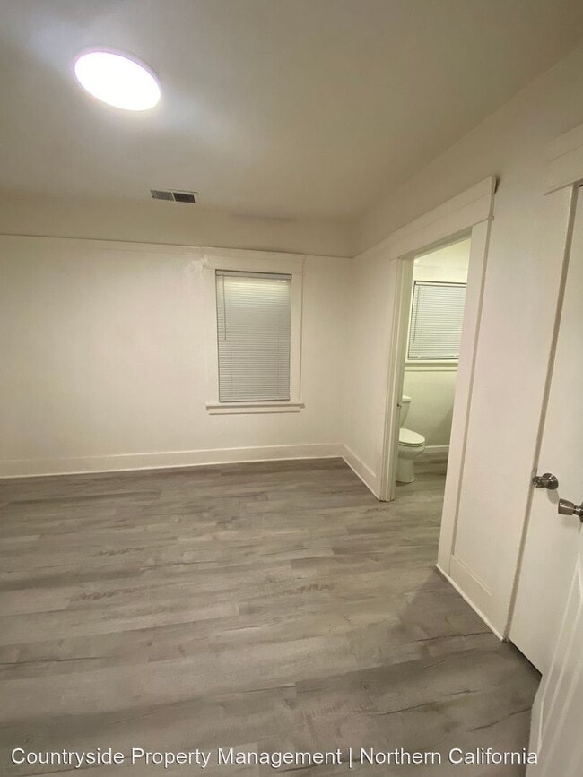 Building Photo - 2 br, 1 bath House - 3418 Stanislaus St