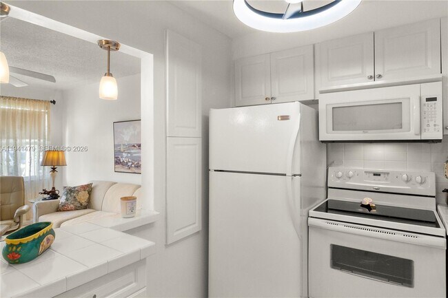 Building Photo - 1018 Durham A