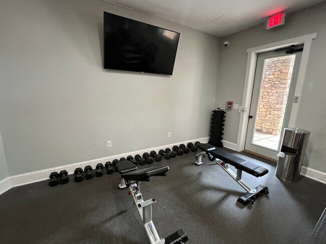 Building Photo - 3 Bedroom Townhome Woodlands of Clemson