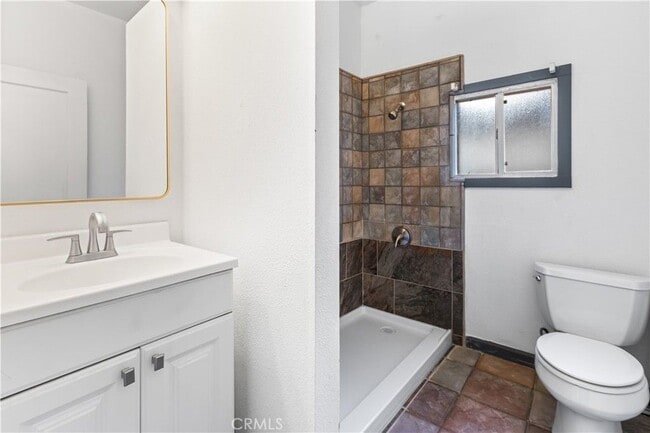 Building Photo - 77 E Main St