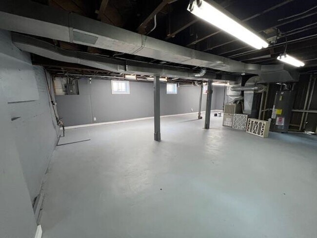 Building Photo - 429 Dawson Ave
