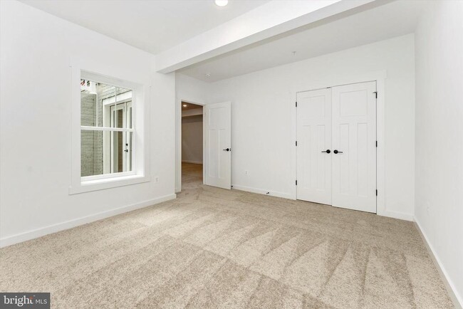 Building Photo - 6705 Ridgecrest Rd