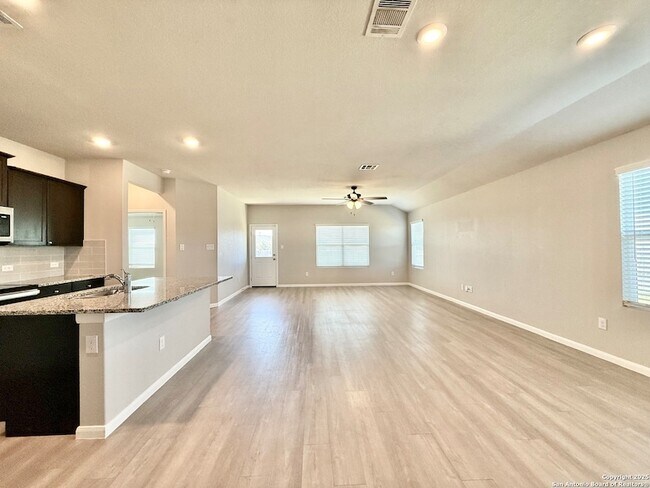 Building Photo - 8127 Glasgow Dr