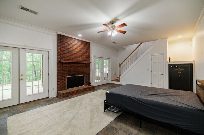 Building Photo - 580 Wolf Creek Trail