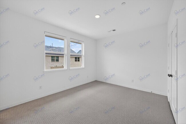 Building Photo - 3717 Island Vista Dr