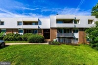 Building Photo - 10245 Prince Pl