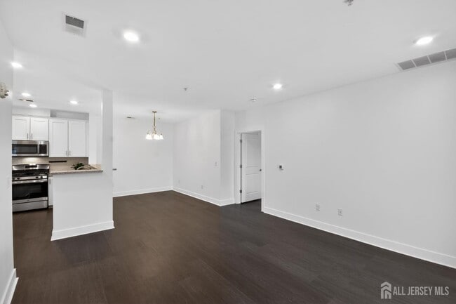 Building Photo - 626 Marion Ln