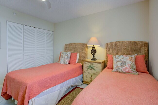 Building Photo - 400 Ocean Trail Way