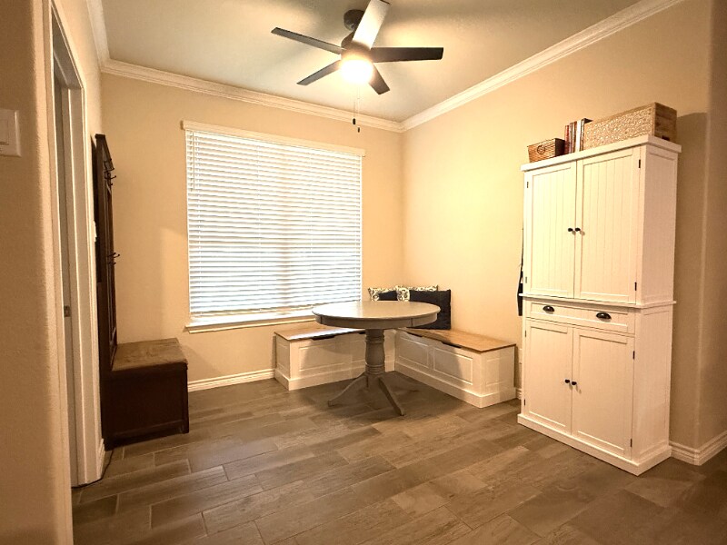 Building Photo - 609 SALISBURY Dr
