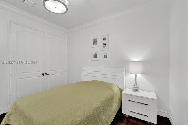 Building Photo - 17529 Middlebrook Way