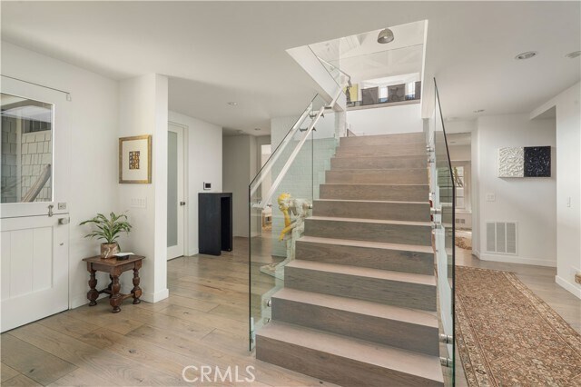 Building Photo - 998 Emerald Bay