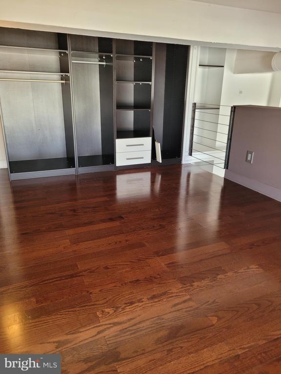 Building Photo - 849 S 7th St