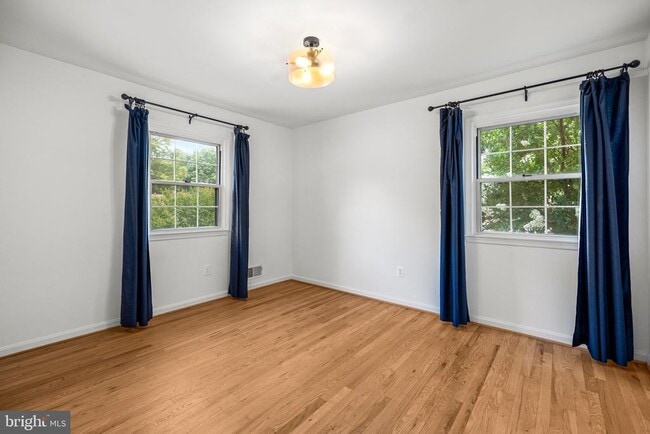 Building Photo - 12608 Yardarm Pl
