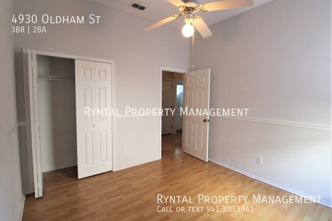 Building Photo - 4930 Oldham St