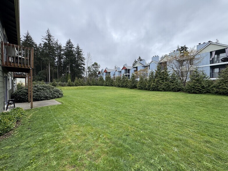 Building Photo - 5026 S 58th St