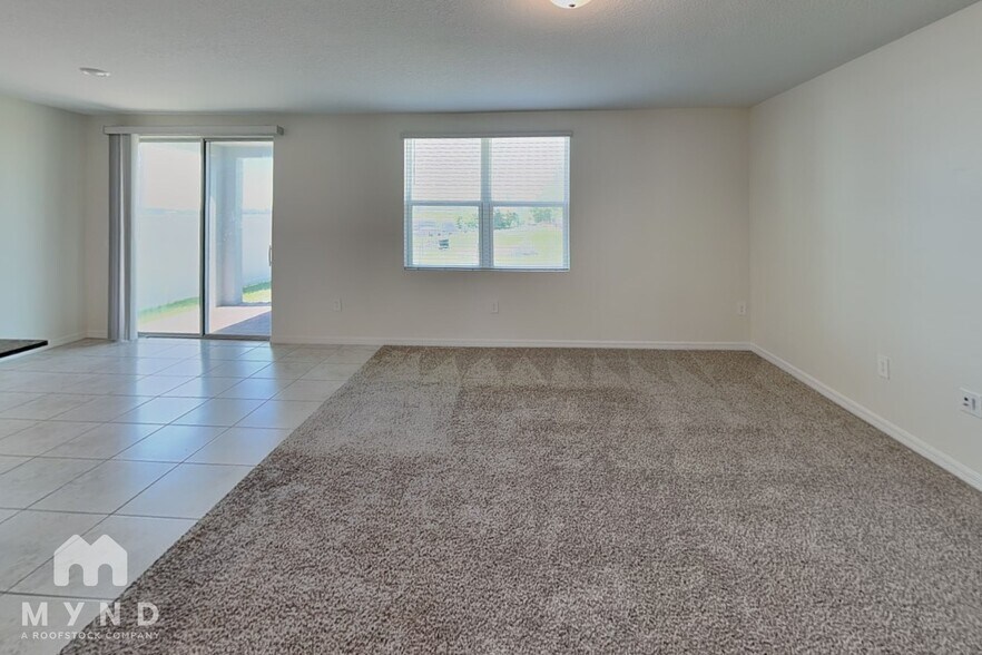 Building Photo - 796 Griffon Ave