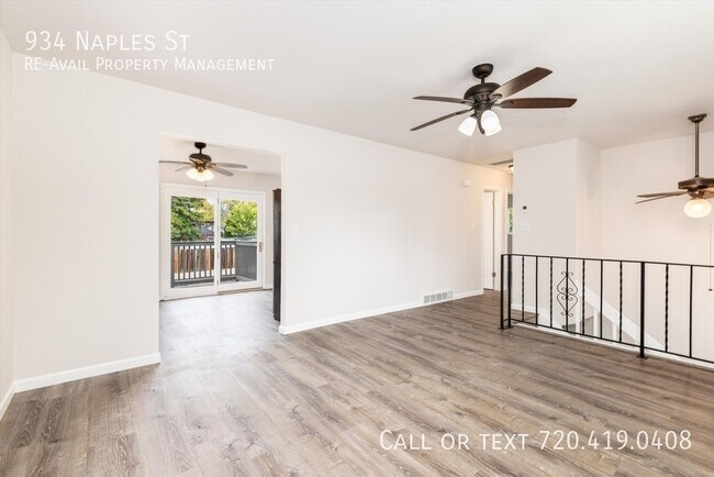 Building Photo - 934 Naples St