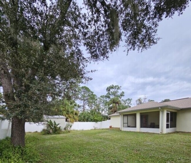 Building Photo - 3616 Spinner Ave