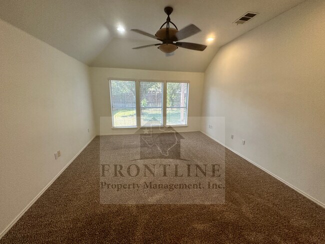 Building Photo - 629 Dorchester Dr