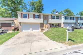 Building Photo - 1047 Alpine Ct