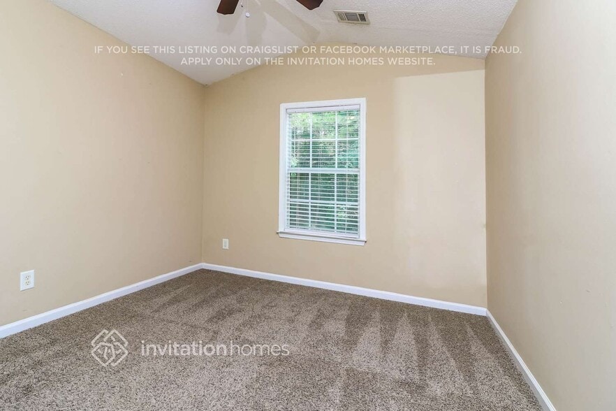 Building Photo - 202 Riverstone Commons Cir