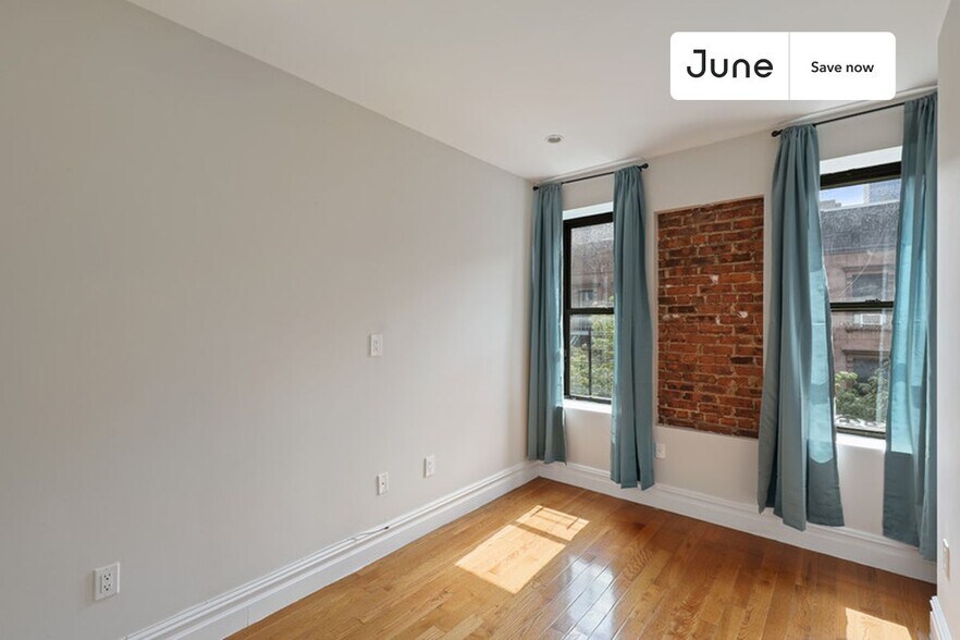 Building Photo - 23 E 109th St