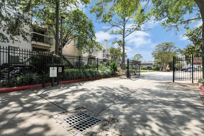 Building Photo - 7950 N Stadium Dr