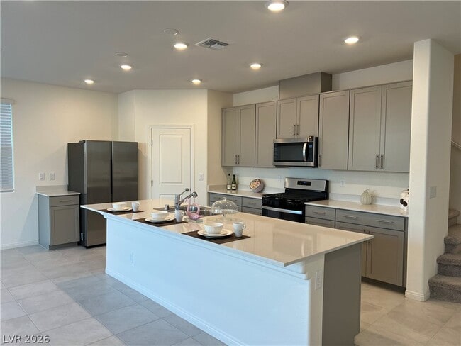 Building Photo - 8142 Desert Cassia Ave