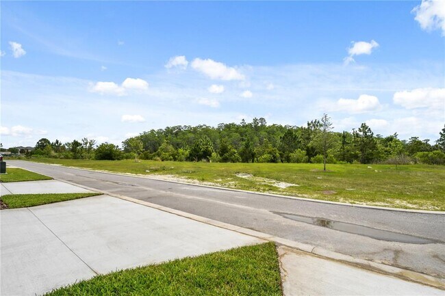 Building Photo - 14259 Kellogg Ave
