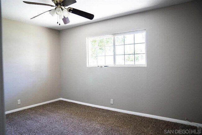 Building Photo - 520 Glover Avenue #C C
