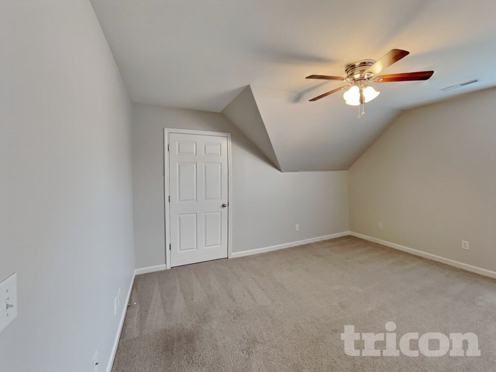 Building Photo - 4412 Spring Cove Dr