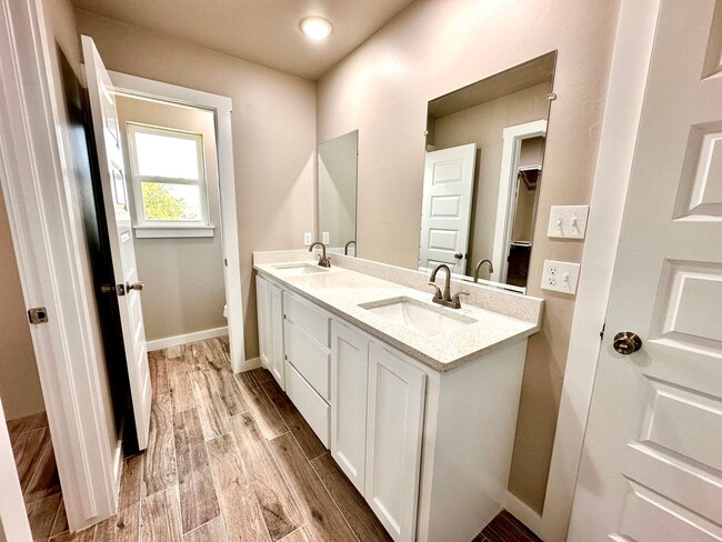 Building Photo - New Construction Home in Blanchard - Move in Deposit-Free (If Qualified)