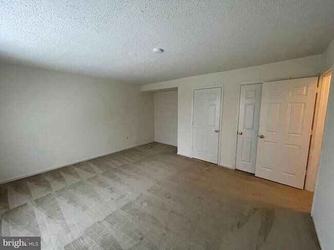Building Photo - 2807 White Birch Ct