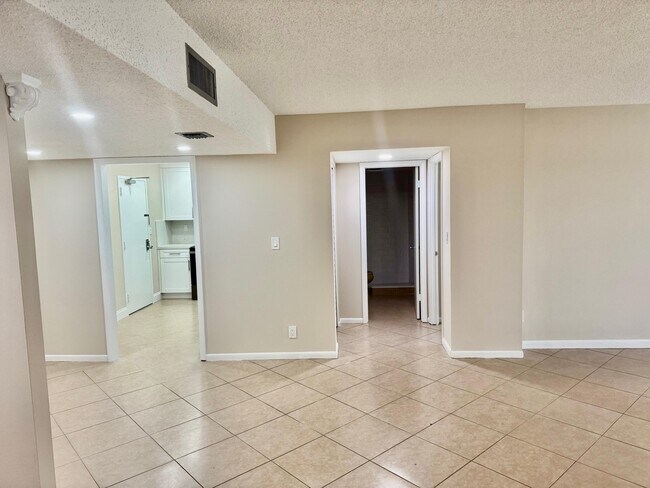 Building Photo - 10777 W Sample Rd