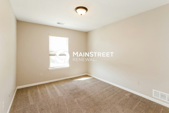 Building Photo - 4 Bedroom Pet-Friendly Home in Kansas City...