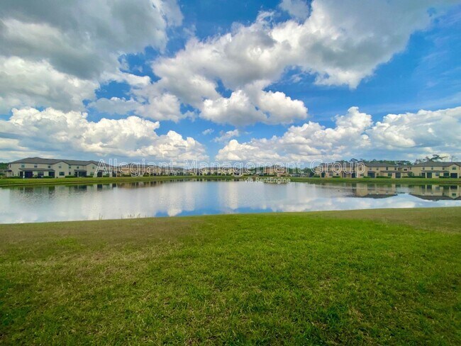 Building Photo - 2363 Seven Oaks Dr