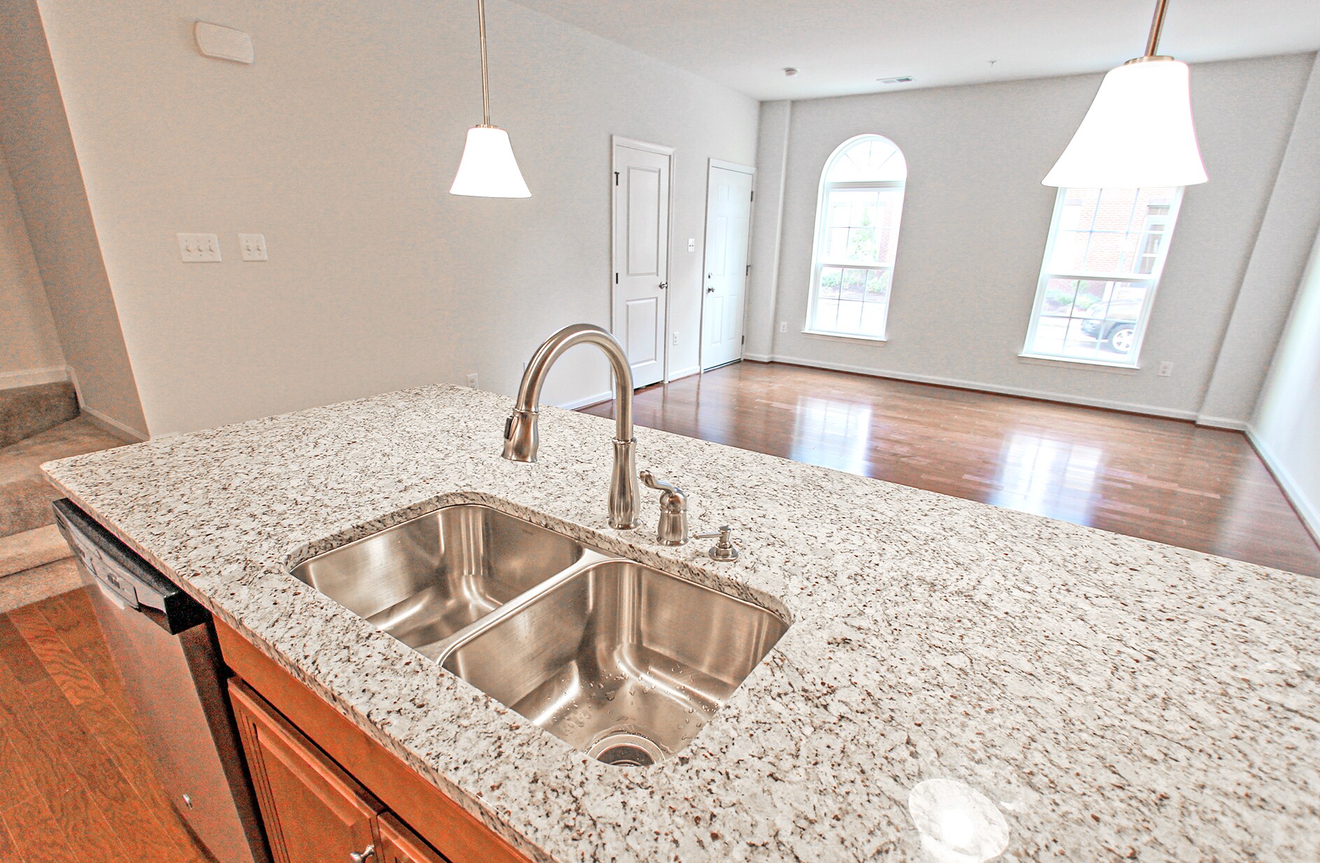 Building Photo - 13652 Endeavour Dr