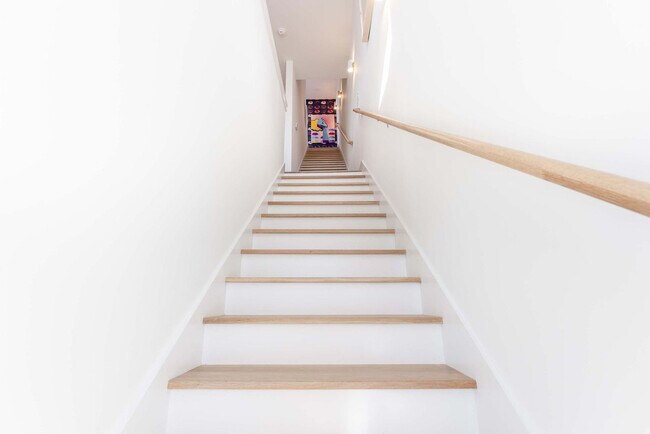 Building Photo - 113 Lucile St