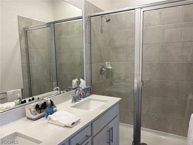 Building Photo - 44076 Bellamy Pl