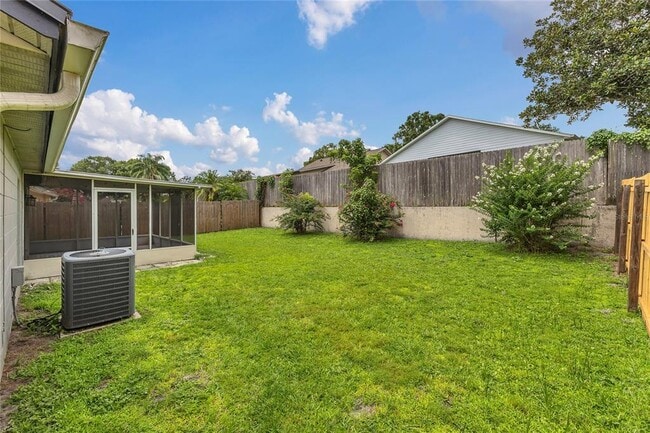 Building Photo - 1052 Dees Dr